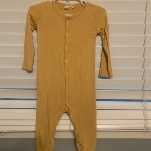 Kyte Honey snap romper size 18-24